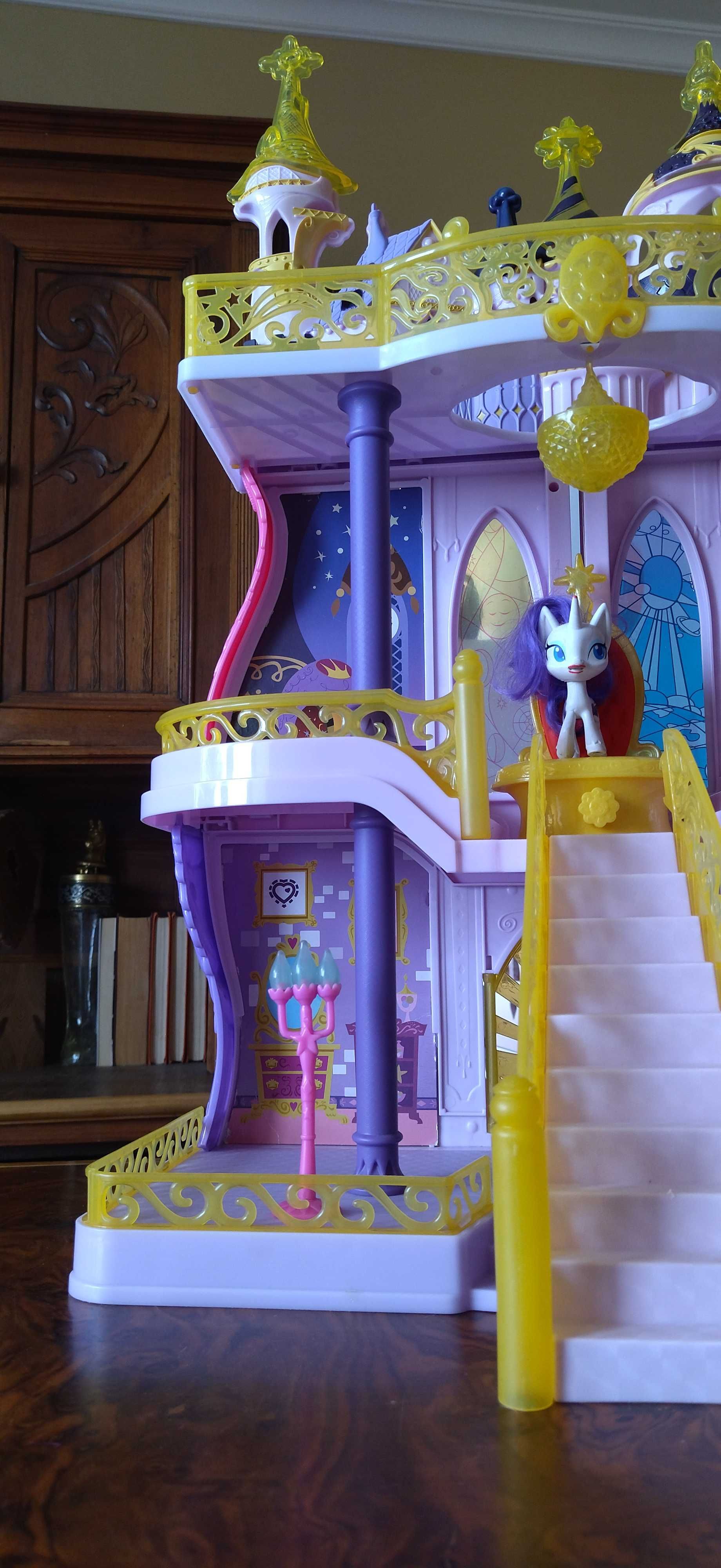 Замок Кантерлот My Little Pony, Hasbro
