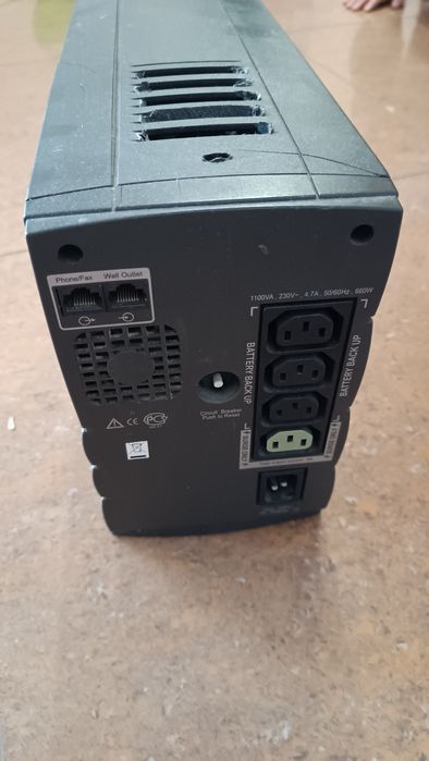 Ups APC 800 бесперебойный блок