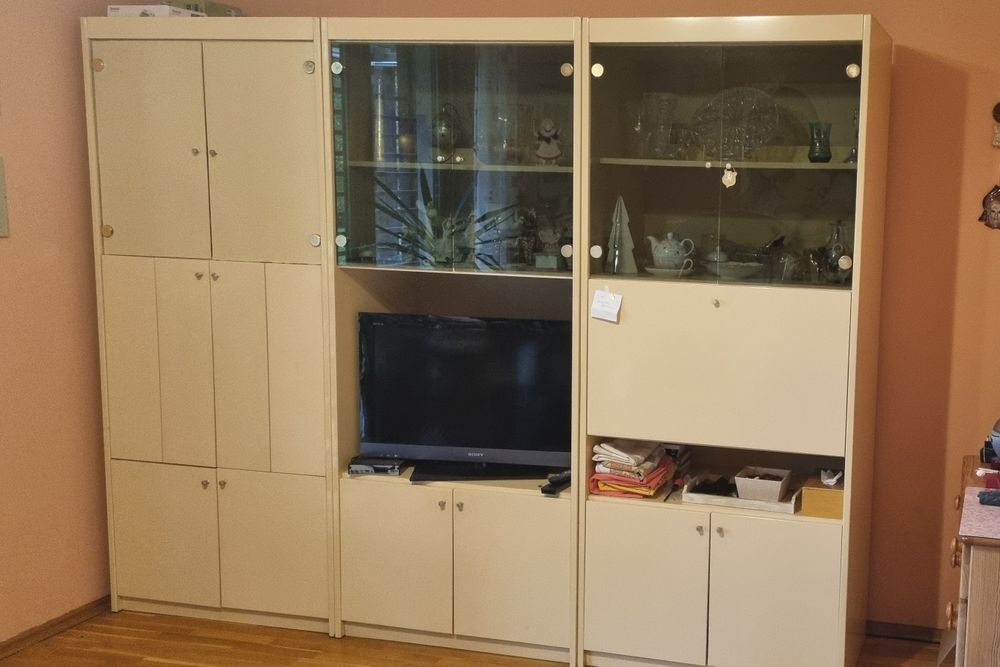 Meblościanka trzy segmenty