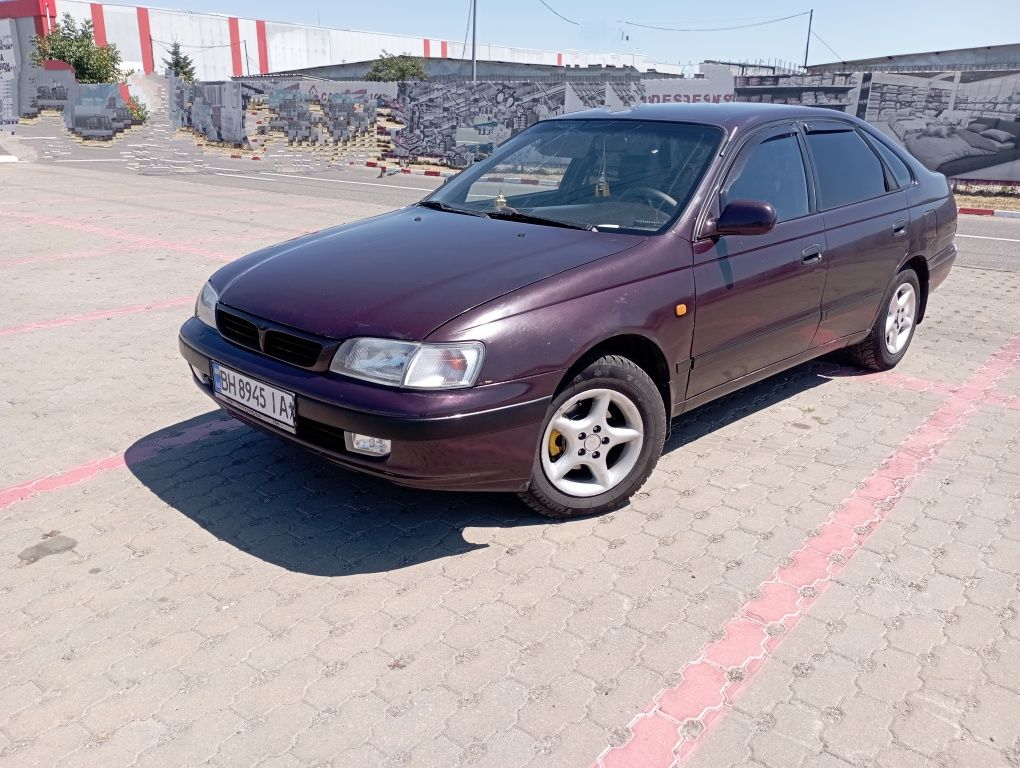 Toyota Carina E 1.6