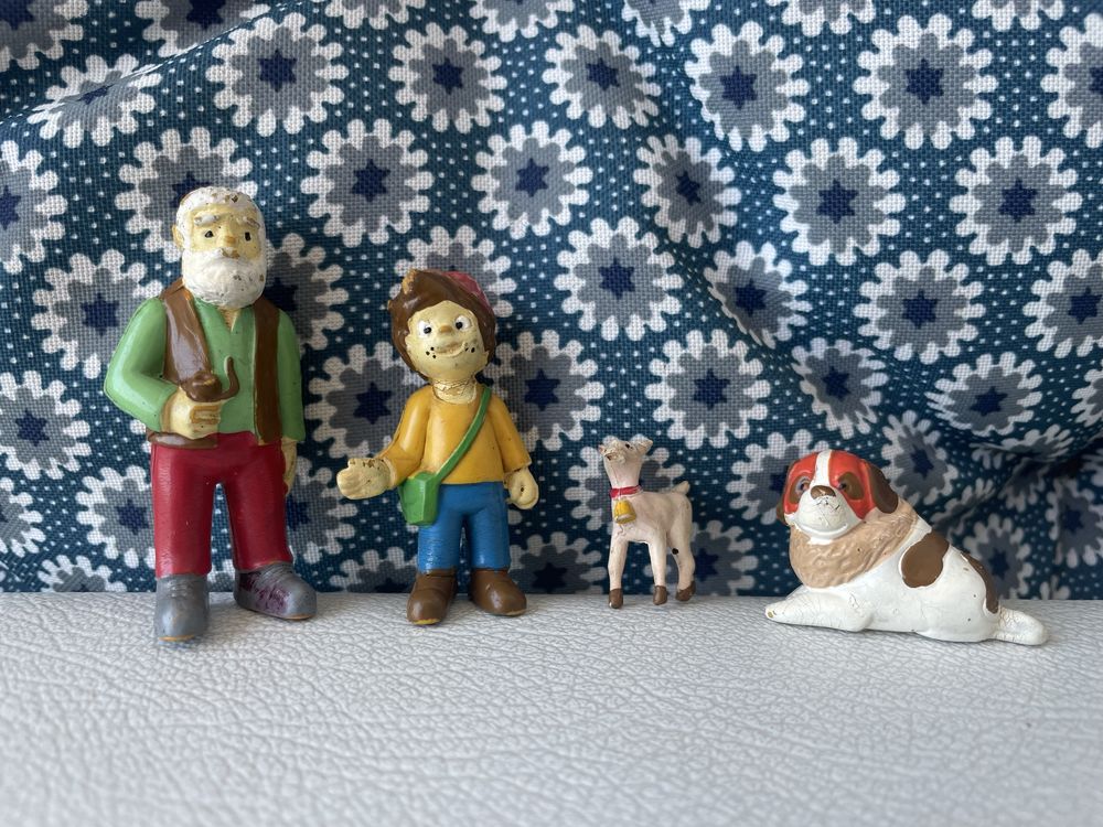 Bonecos em PVC Heidi, Marretas, AbelhaMaia