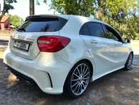 Mercedes A200 2.2 CDI AMG Leds camera estofos em Alcantra e pele