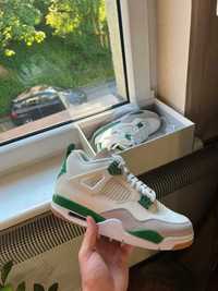 Jordan 4 Retro SB Pine Green 40