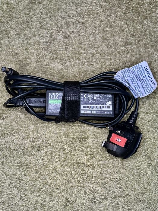 Блок живлення ноутбука Sony Vaio 19,5V. Оригінал.