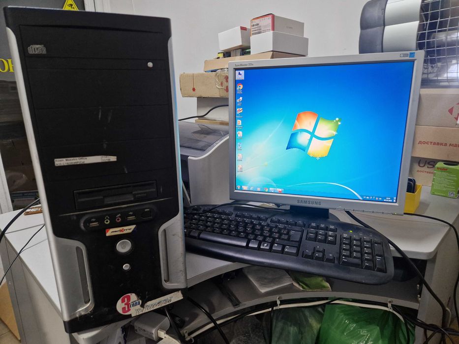 Комплект ПК: Cистемний блок (Pentium E1200)+Монітор +Клавіатура +Мишка