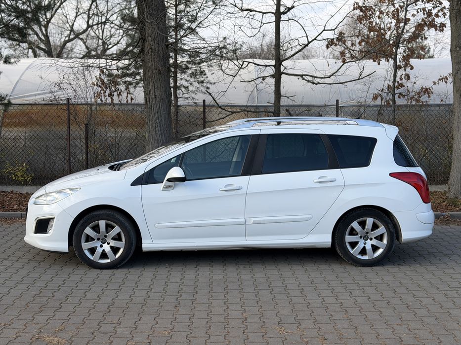 Peugeot 308sw 1.6 e-Hdi 120km. EURO 5, 2012r. Panorama.