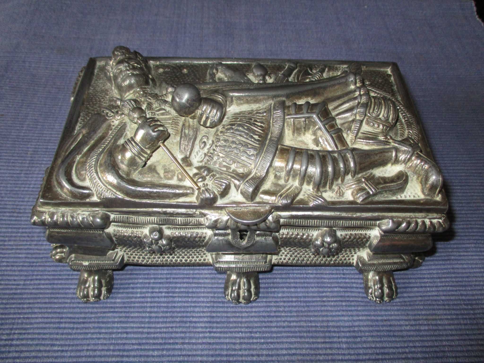 Szkatuła - sarkofag Stefana Batorego