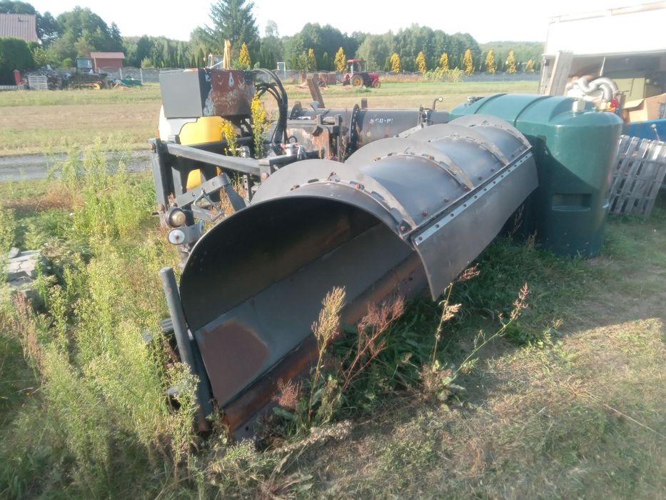 Pług do odśnieżania Arctic machine