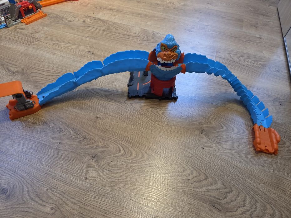 Hot wheels goryl