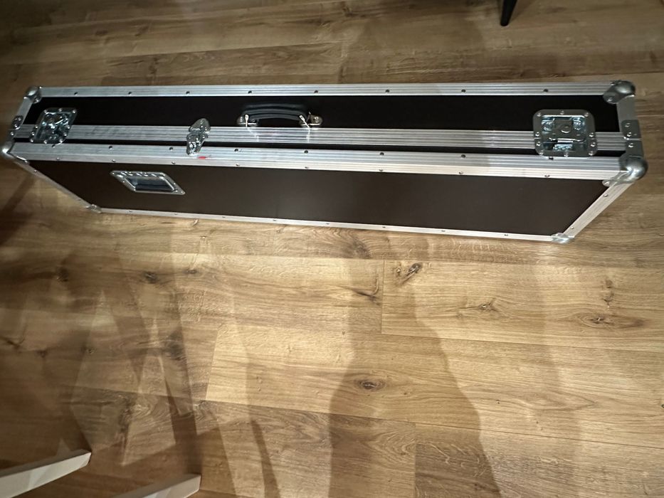 Futeraly do klawiszy THON