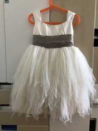 Sukienka tiulowa kremowa r.104-110 na 4-5lat