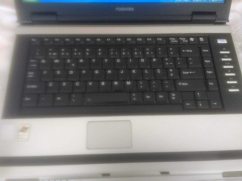 Portátil Toshiba SATELLITE M70-122. (ler descrição anúncio)