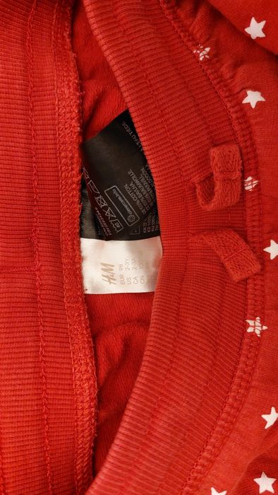 Komplet dresowy bluza + spodnie czerwony w gwiazdki H&M 98