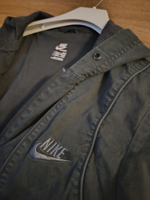 Bluza sportowa kurtka Nike czarna L wiosna jesień z kapturem suwak