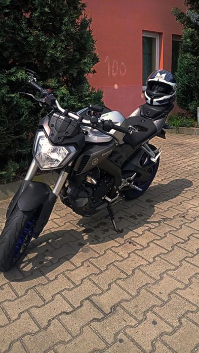 Motocykl Yamaha mt125