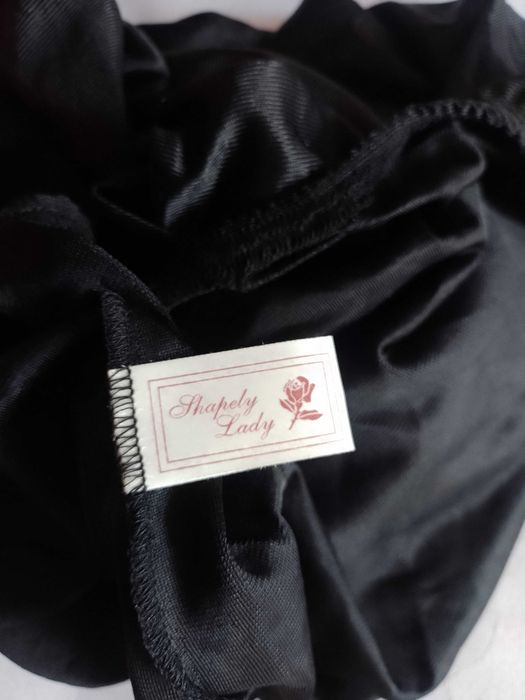 (40/42) (L/XL) Czarna półhalka pod spódnicę z Londynu