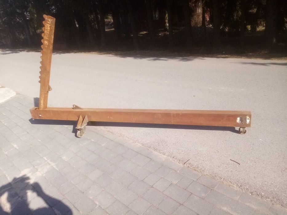 Docer blacharski, Koń, CELETTE Blackhawk, rama do naprawy aut, samocho