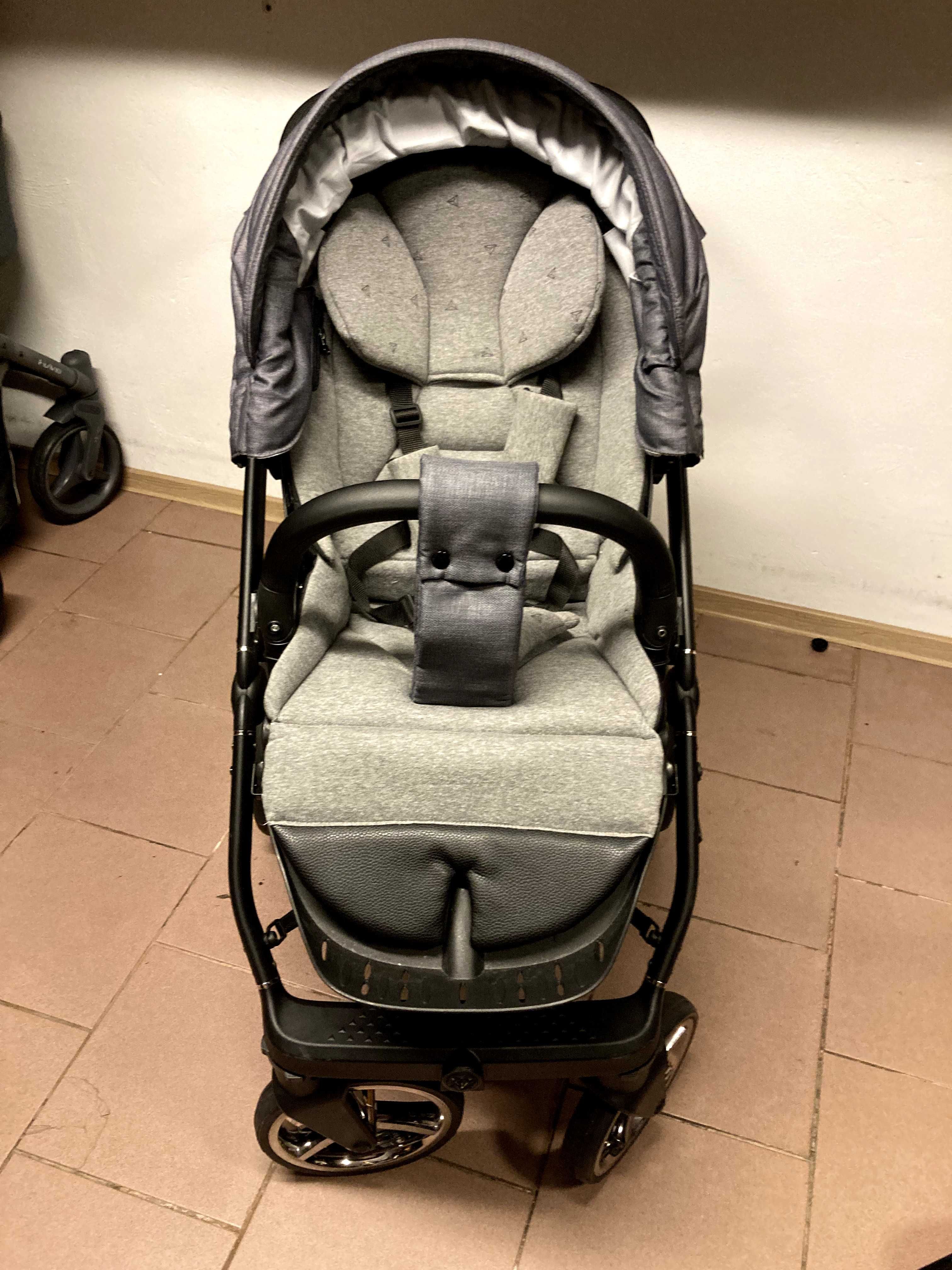 Wózek JUNAMA AIR 2w1 / 3w1 / 4w1 z bazą Isofix Ciemno Szary