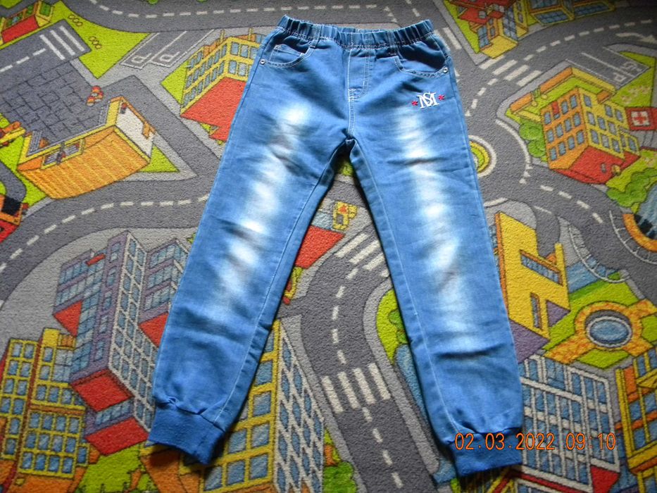 Joggery jeans dla dziewczynki rozmiar 122/128