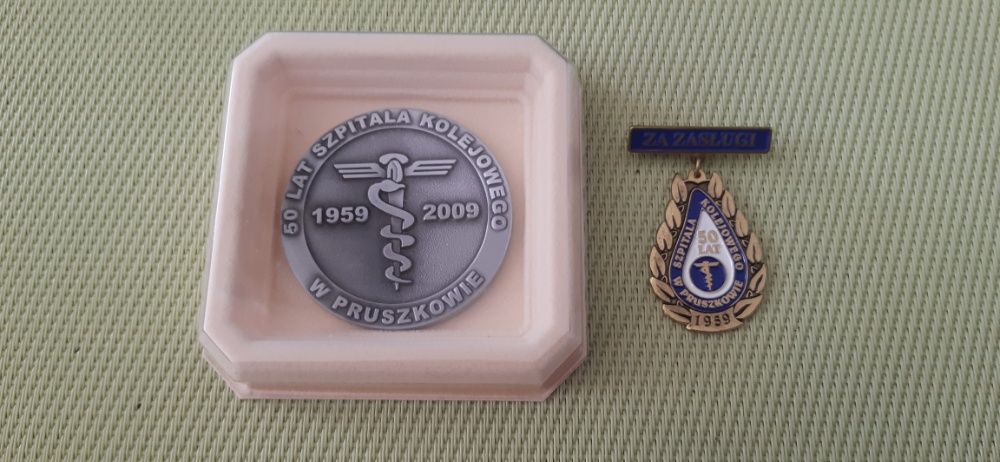 Medal + odznaka - 50 LAT SZPITALA KOLEJOWEGO W PRUSZKOWIE 1959/2009