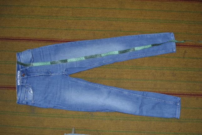 Голубые джинсы на девочку 158см 12-13 лет