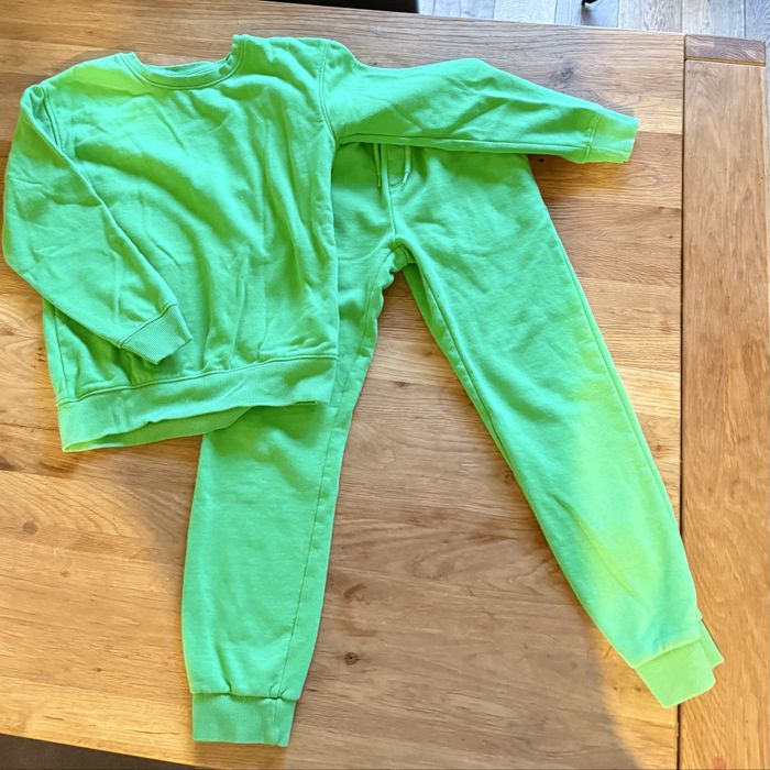 Bawełniany dres dla dziecka 134