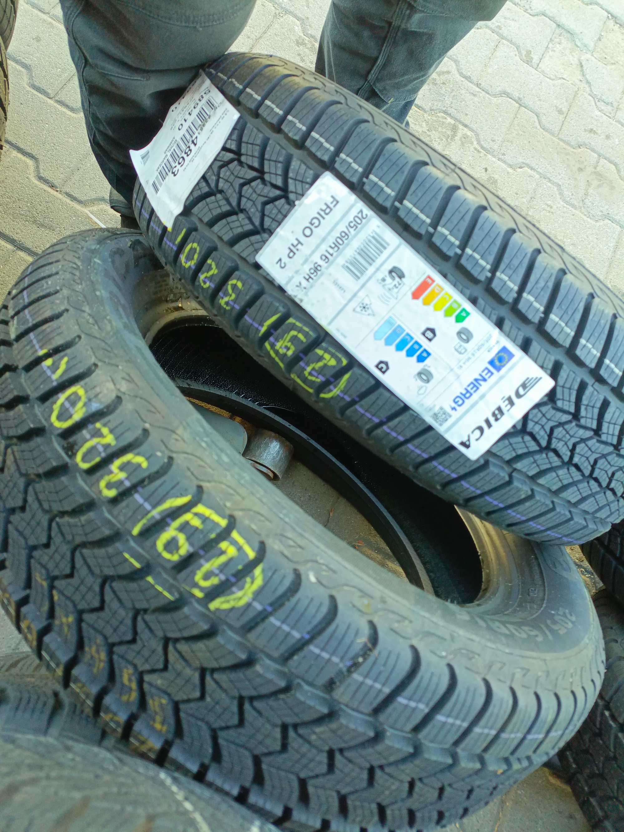 Nowe opony zimowe 205/60/16 Dębica 2024/25r
