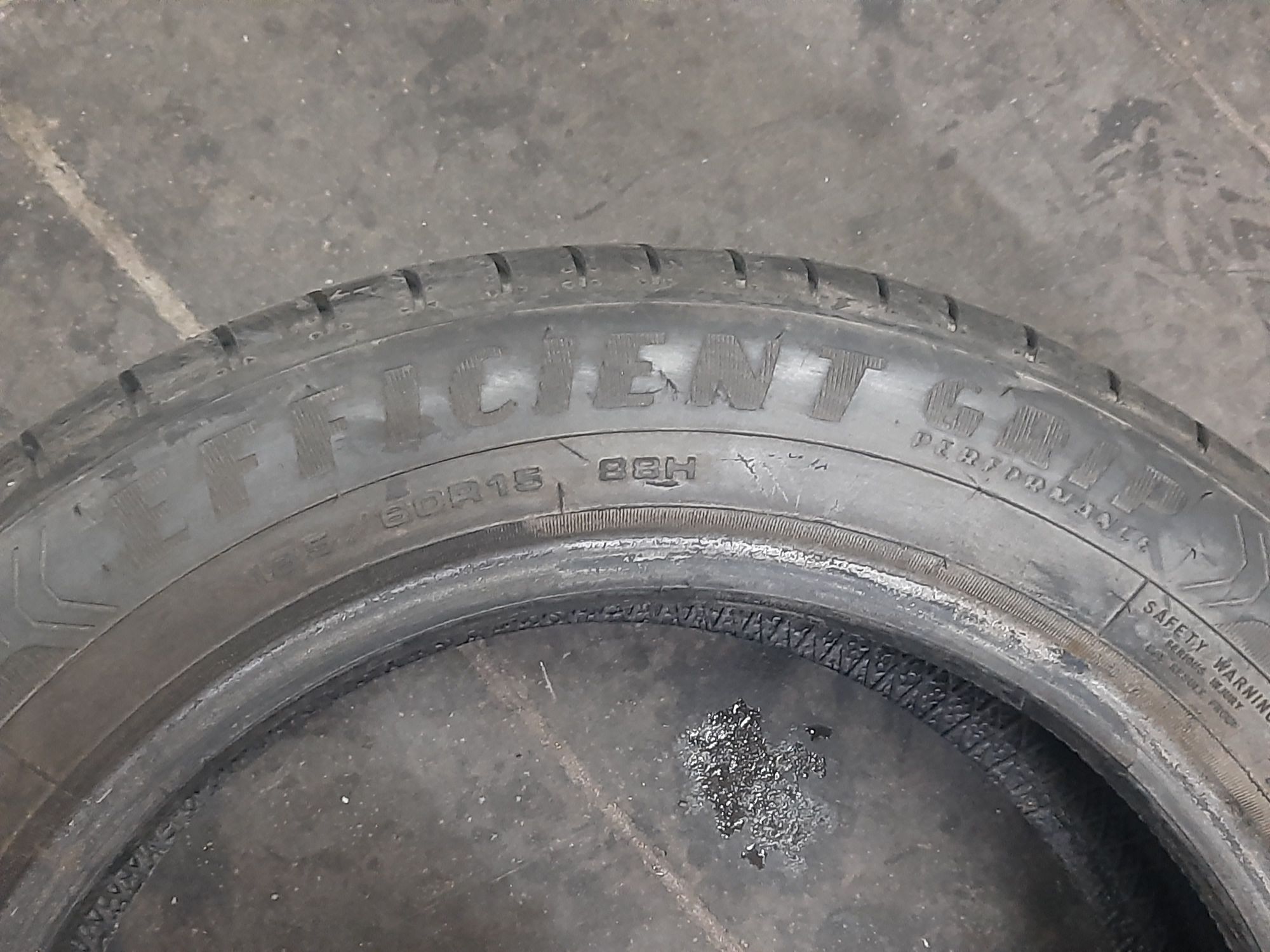 Opona 185/60R15 88H Goodyear Efficient Grip Performance