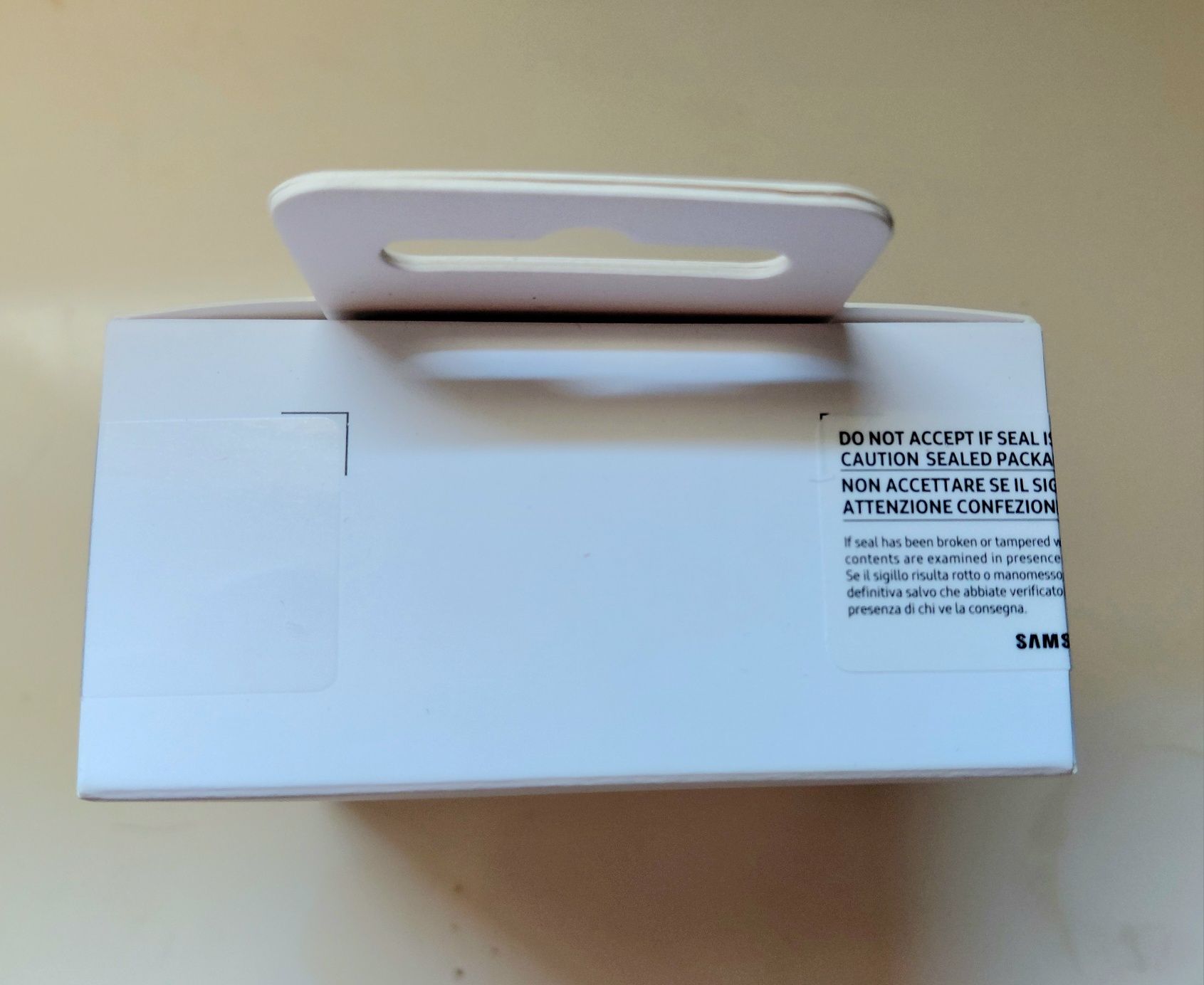 Smartwach Samsung Galaxy Fit3 Modelo de Senhora
