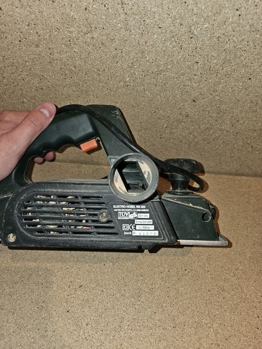 Strugarka elektryczna ELEKTRO-HOBEL WK 600 - 600W
​Opis:
​Na sp