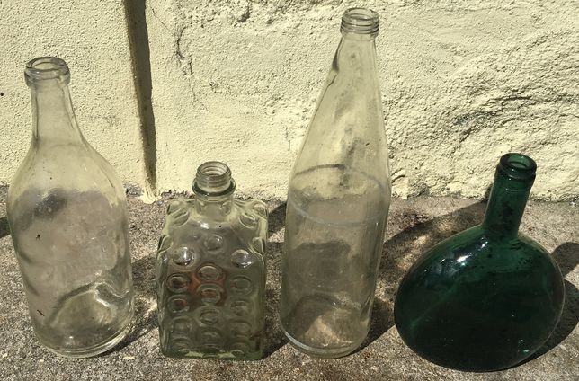 Vendo garrafas muito antigas