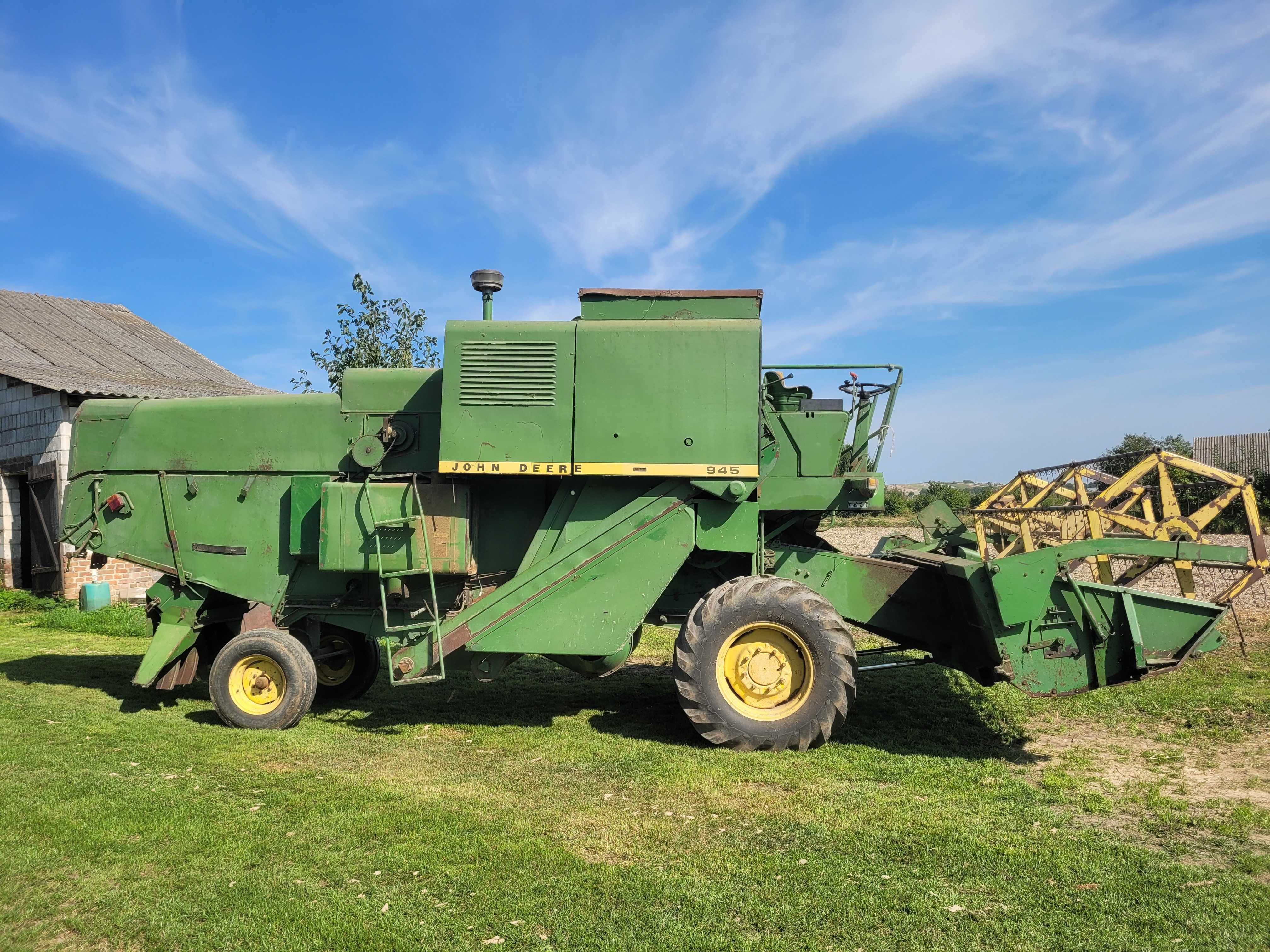 Kombajn John Deere 945