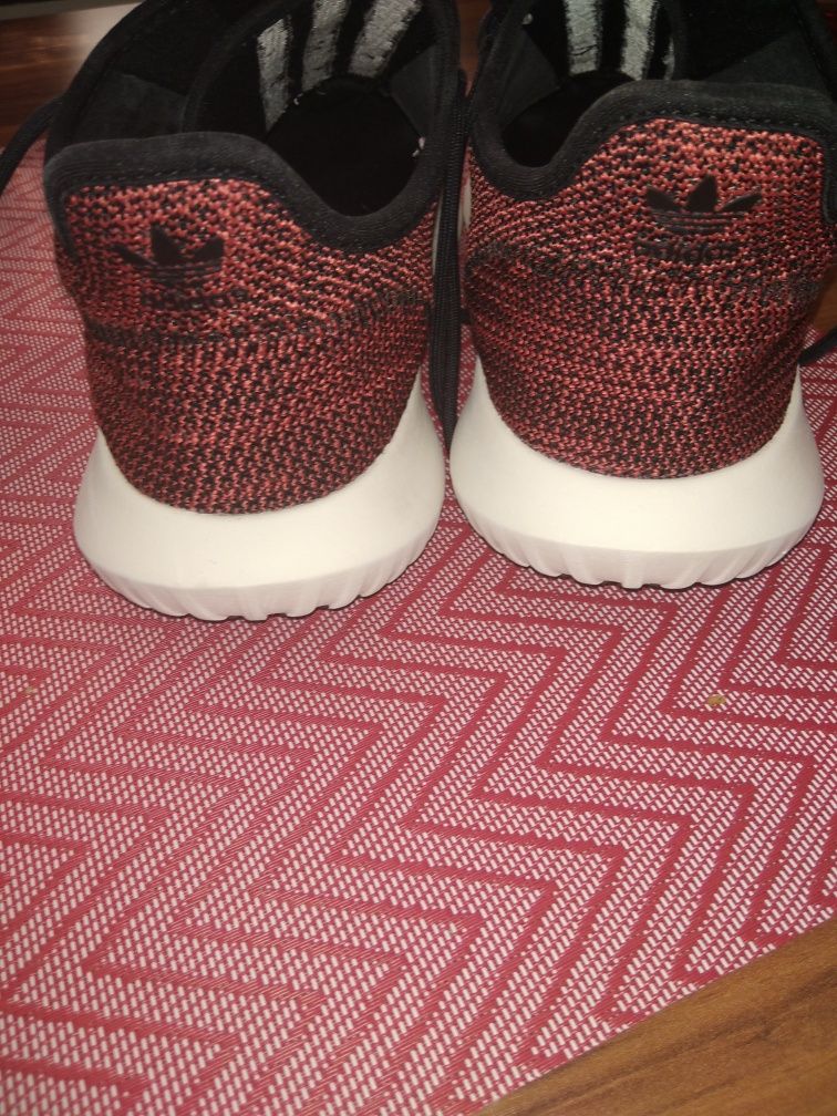Adidas Tubular shadow r.41 1/3