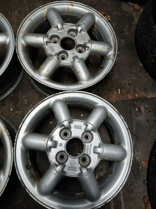 FELGA VOLVO V40 6x15 ET44 4x114,3