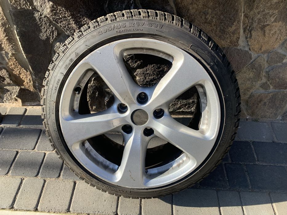 Диски Borbet r17 5x120 з зимовою гумою