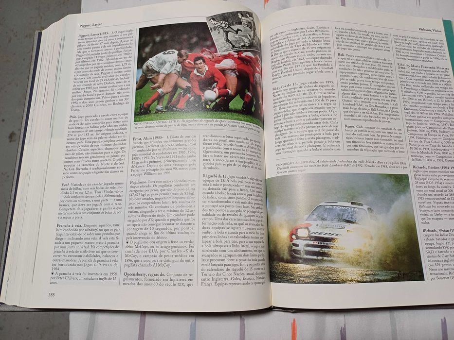 Dicionário Ilustrado do Conhecimento Essencial