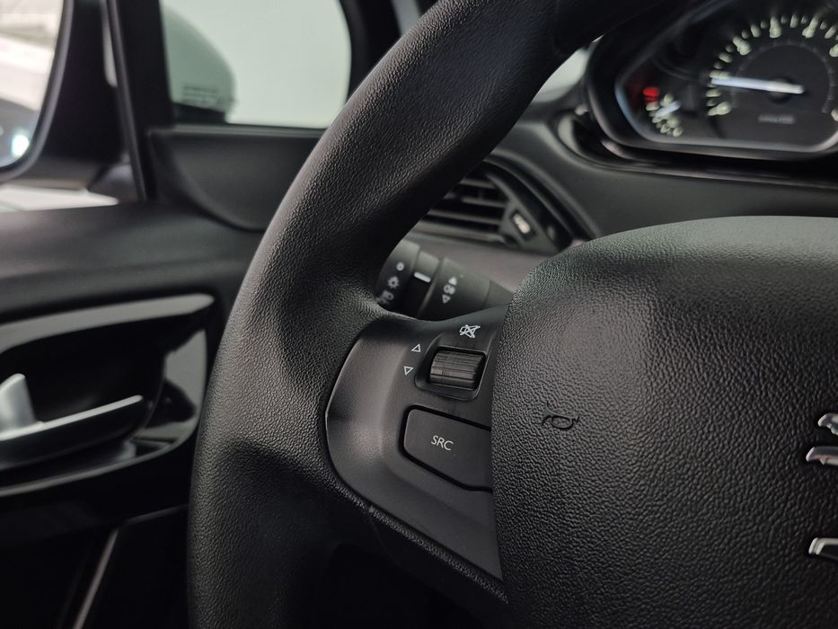 Peugeot 208 - 46.000KM - 2018 | GARANTIA
