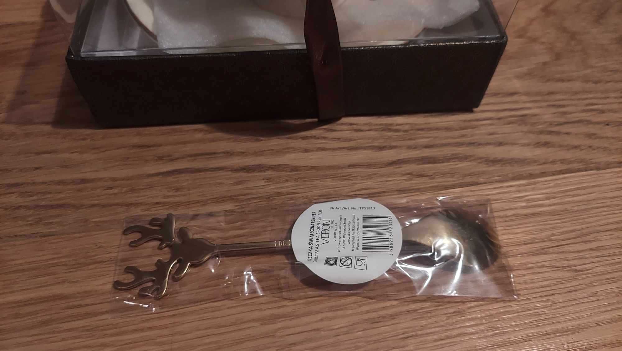 Veroni HILLARY FILIŻANKA ZE SPODKIEM 1+1 220ml + łyżka renifer