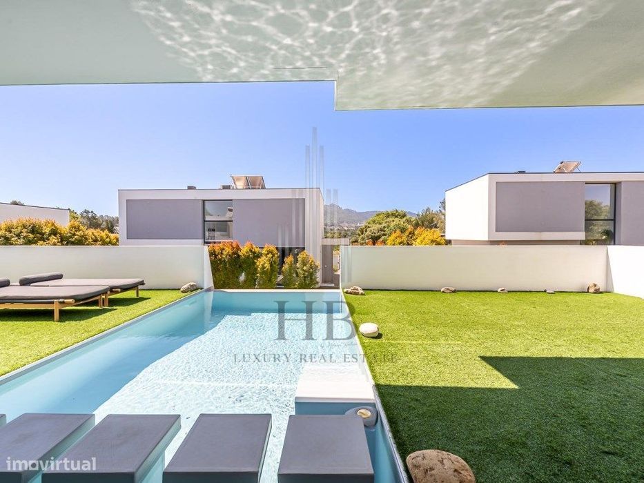 Moradia T5 de luxo com Jardim e Piscina | Sintra