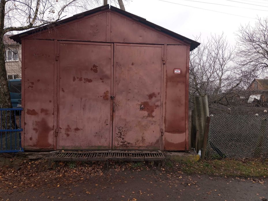 Продам металевий гараж