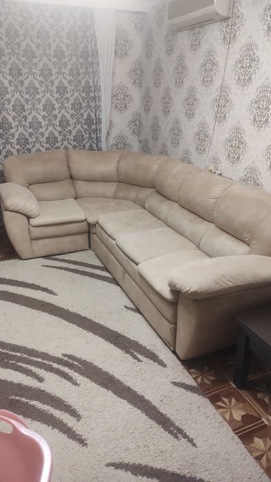 Угловой диван с креслом