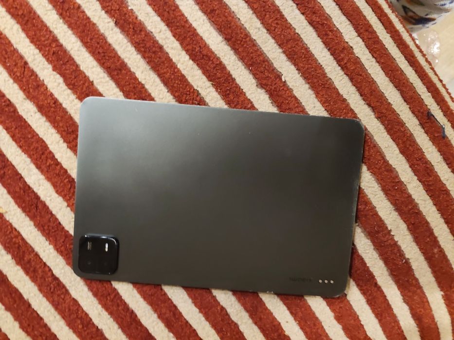 ПРОДАМ Xiaomi pad 6 6/128 +чехол