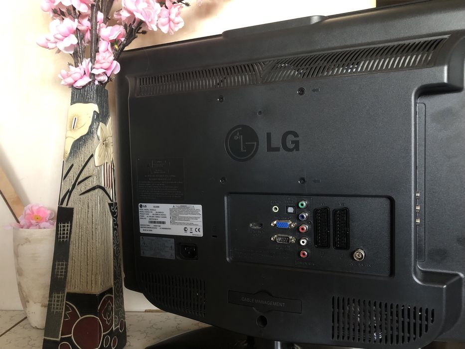 Телевізор-монітор LG 3000-ZA 22”дюйми з пультом