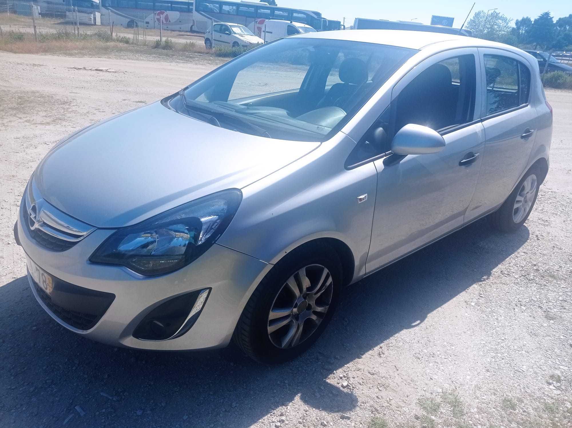 Opel Corsa 1.2 Gasolina 2014