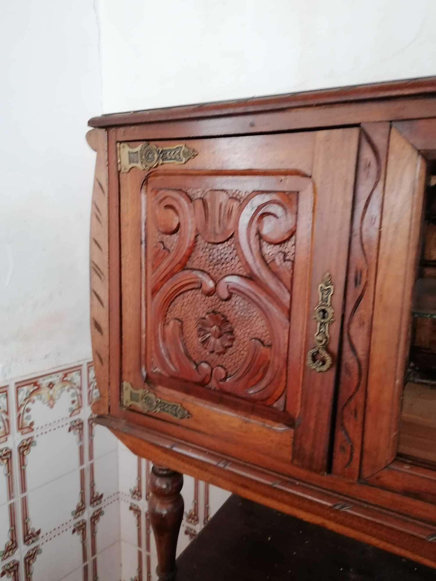 Aparadores antigos