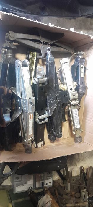 Орігінальні Домкрати Нісан Х-траил,Хюндай Сантафе,Хюндай Таракан