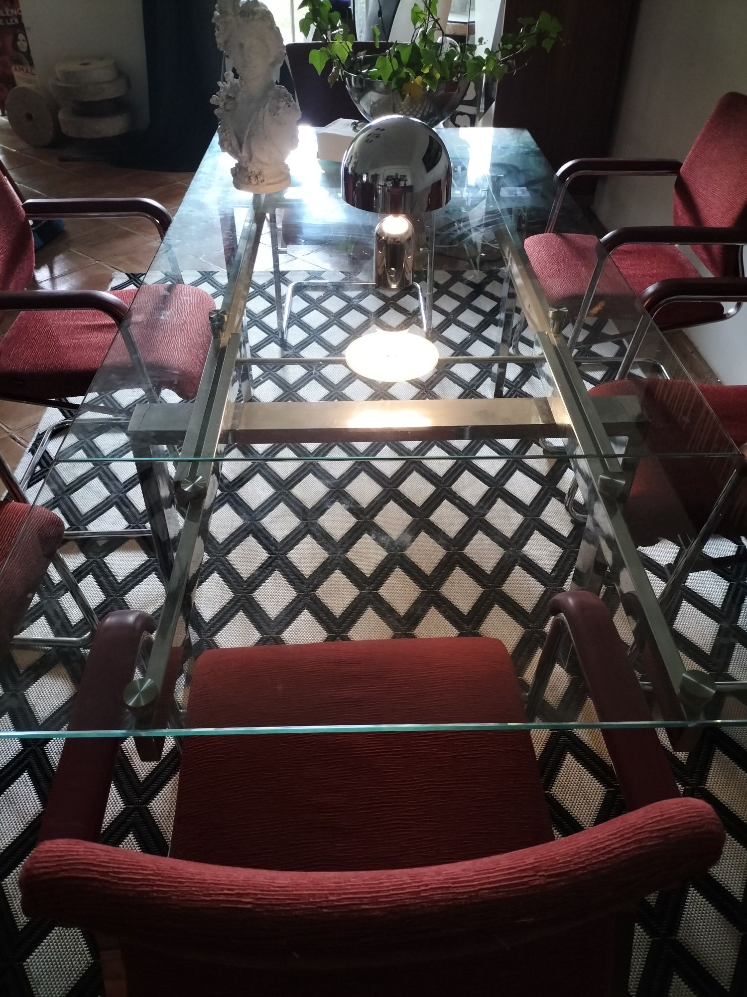 Mesa de refeição - cromada e vidro