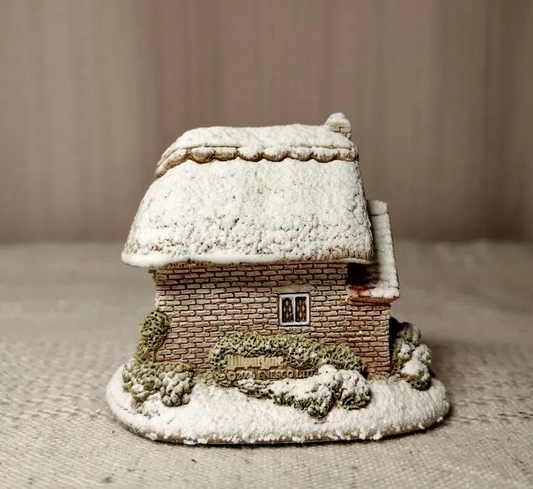 Świąteczny Kolekcjonerski Lilliput Lane Anglia Domek figurka miniatura