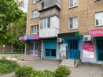 Продаж фасадного комерційного приміщення з орендарем, 45 м², Бровари