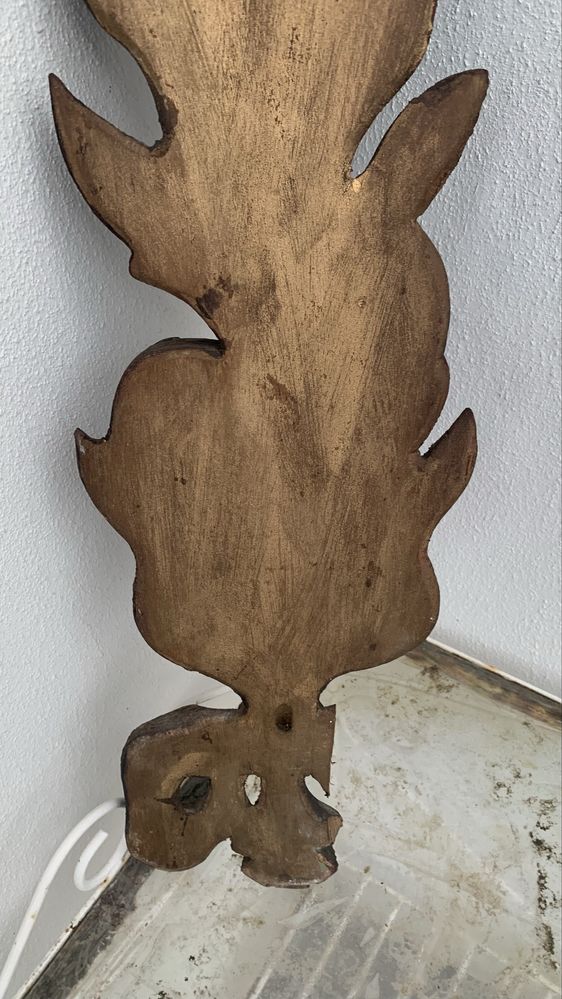 Peça em talha decorativa antiga
